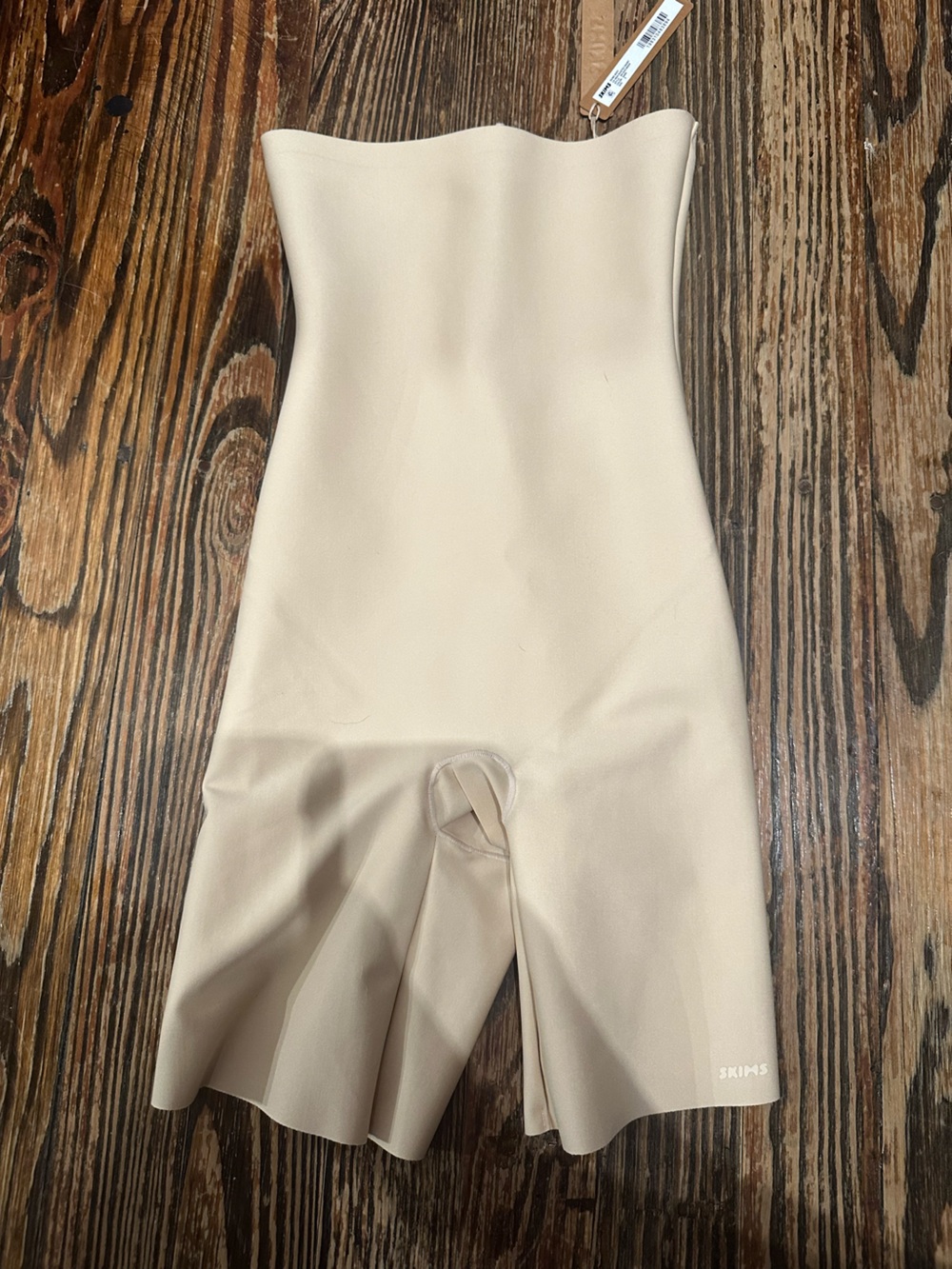 SKIMS BODY NWT Sand High-Waisted Short SUPER SCULPT